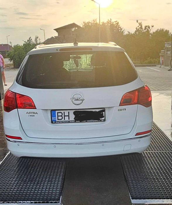 Opel Astra J Sport Tourer 1.7 cdti