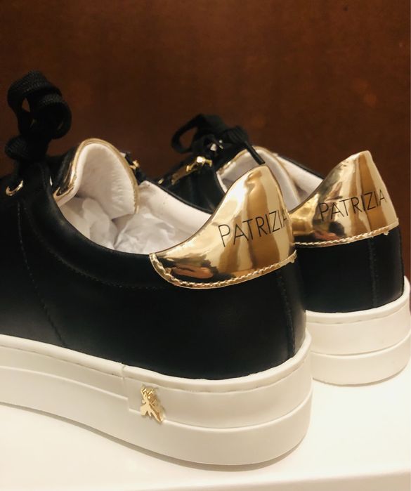 Patrizia Pepe сникърси, 39 номер