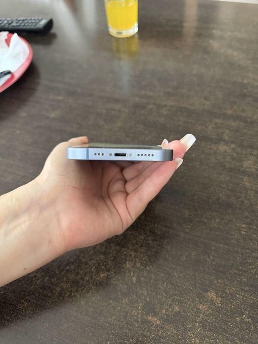 vand iphone 14 blue