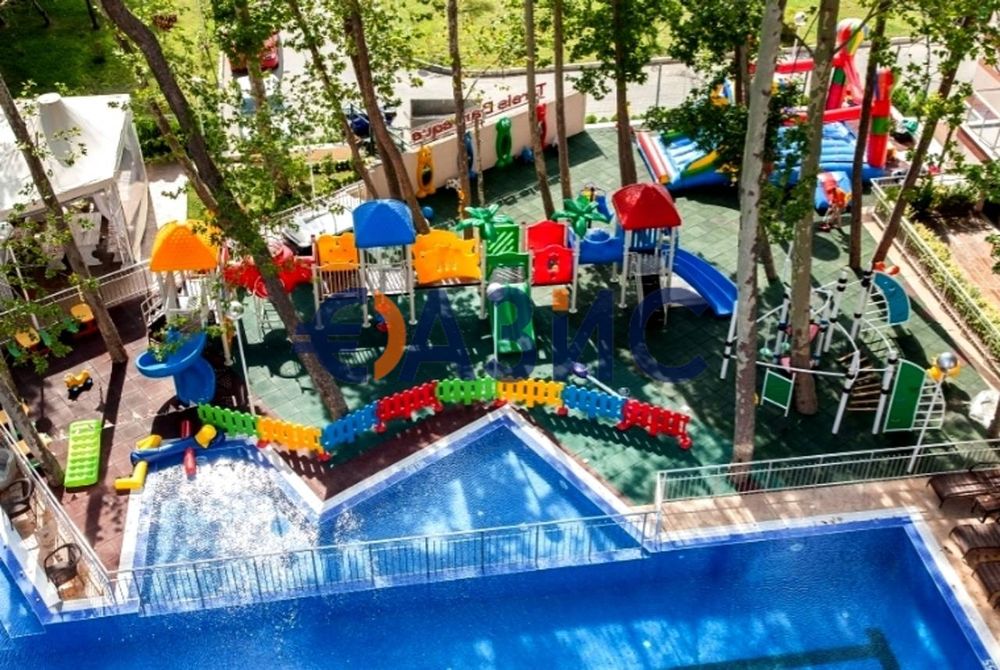 Продава се Едностаен апартамент в к.к. Слънчев бряг - 40 кв.м за 509 €/кв.м - Снимка #13