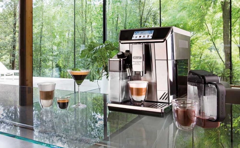 Кофемашина DELONGHI ниском Цена доставка есть другие мадели есть