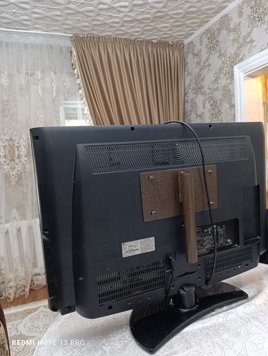 Телевизор называется LG