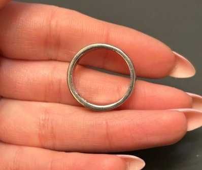 Дамски пръстен със сърца