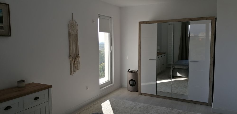 Inchiriez apartament cu două camere