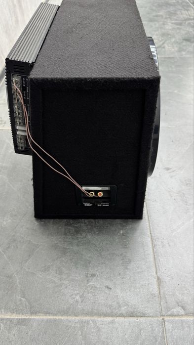 Сабвуфер SONY XPLOD с усилителем в комплекте