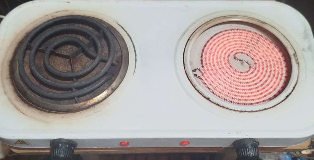 Электроплита двухкомфорная. Автоматическая.