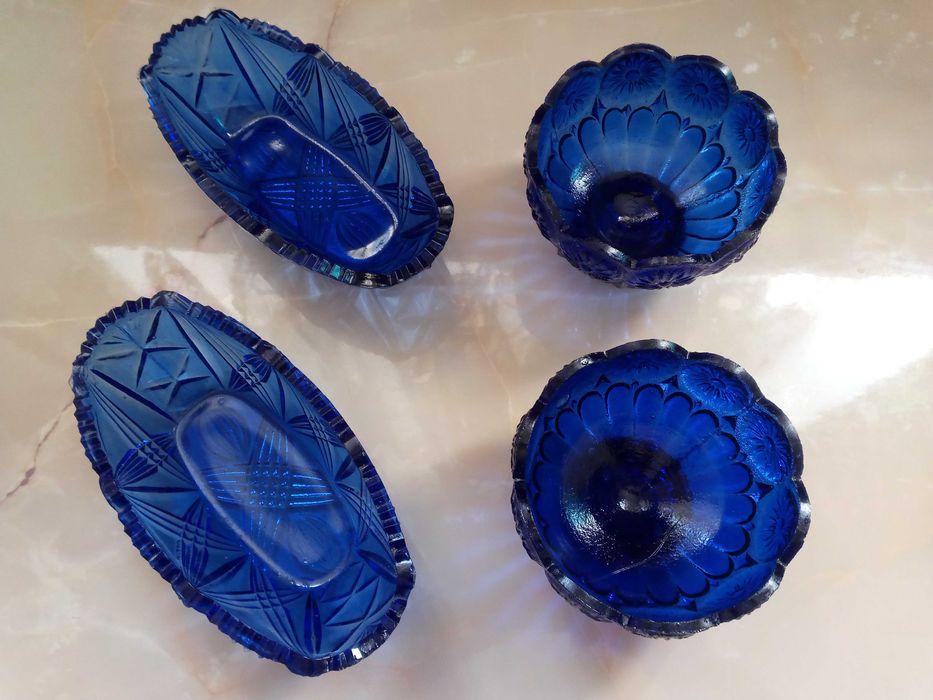 Старинная золотая тарелка и  вазы по 25 тыс 1шт