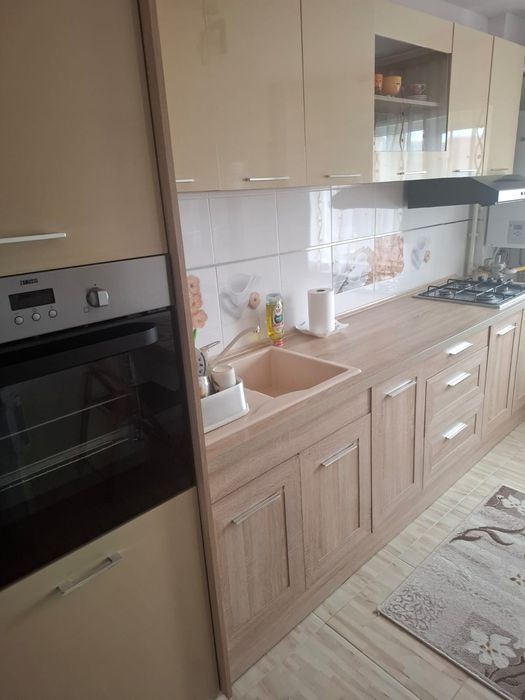 Proprietar apartament 3 camere