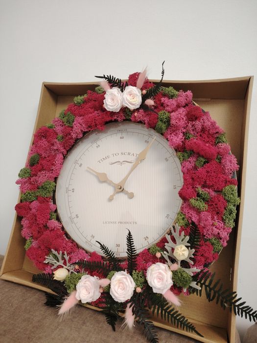 Ceas din licheni stabilizati