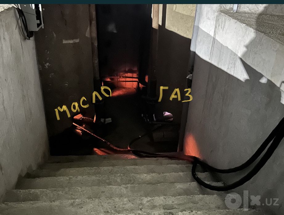 Пиролизное  масло. Есть. Топливо для горелок тоже имеется в наличии.