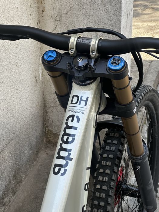 Commencal Supreme V5 XL