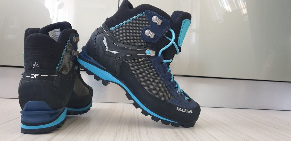 Salewa  CROW Gore - Tex Vibram  38.5/24.5см НОВО! ОРИГИНАЛ!  Дамски об