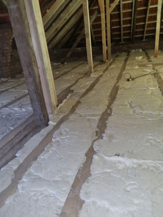 Izolatii spuma poliuretanica