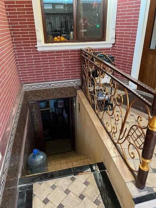 Sotiladi Дом Мирабад махаля Заминобод 1,3 сот. 2 этажный с обстановкой