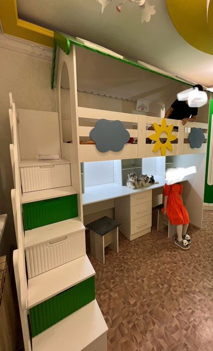 Детская кроватка