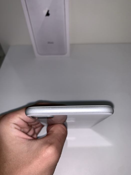 Продам Iphone 8 plus 64gb 68%