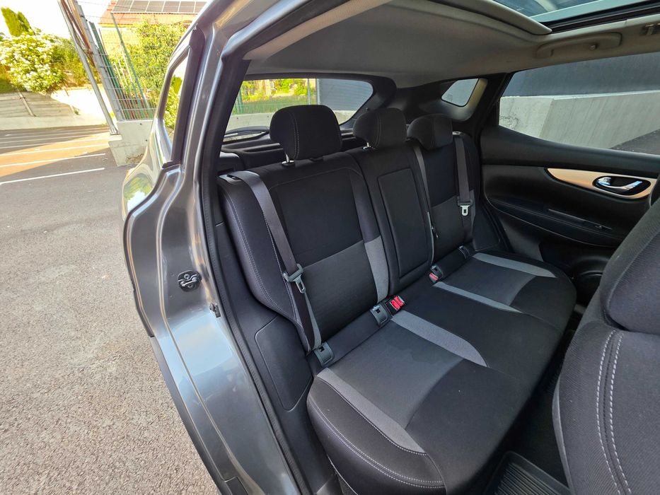 Nissan Qashqai Automat Benzină
