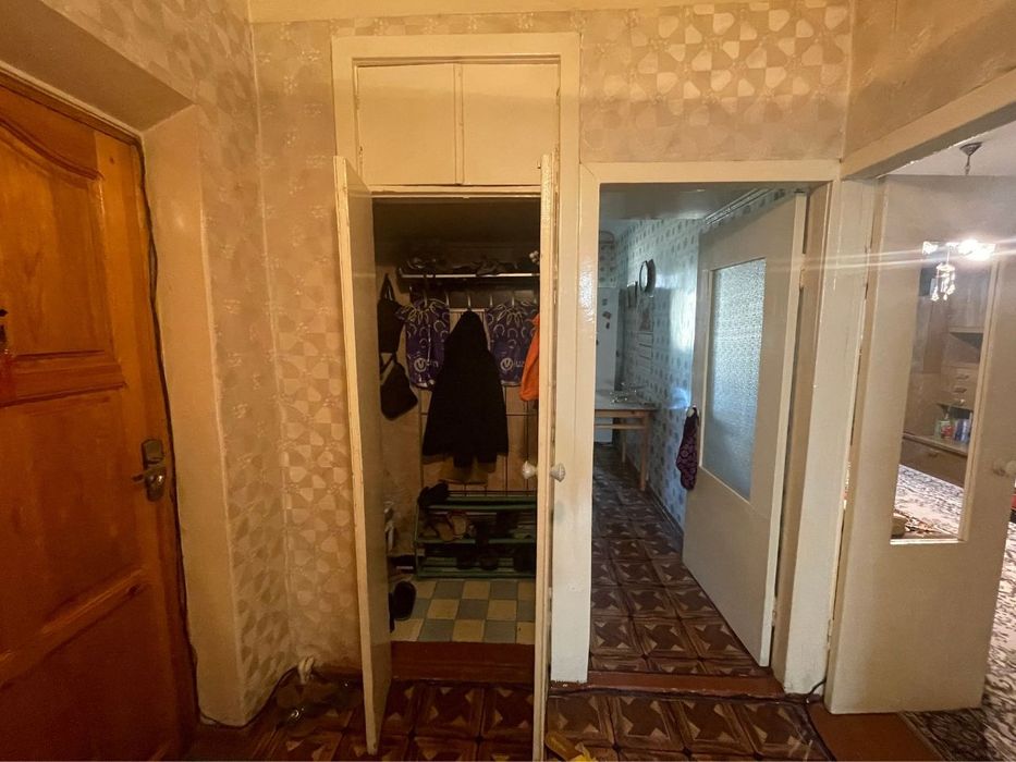 Срочно продам 3-х комнатную квартиру в Киргулях