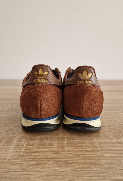 Маратонки Adidas