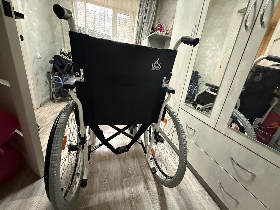 Коляска инвалидная