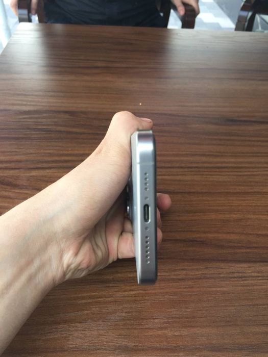 Iphone 15 pro max 256 tali