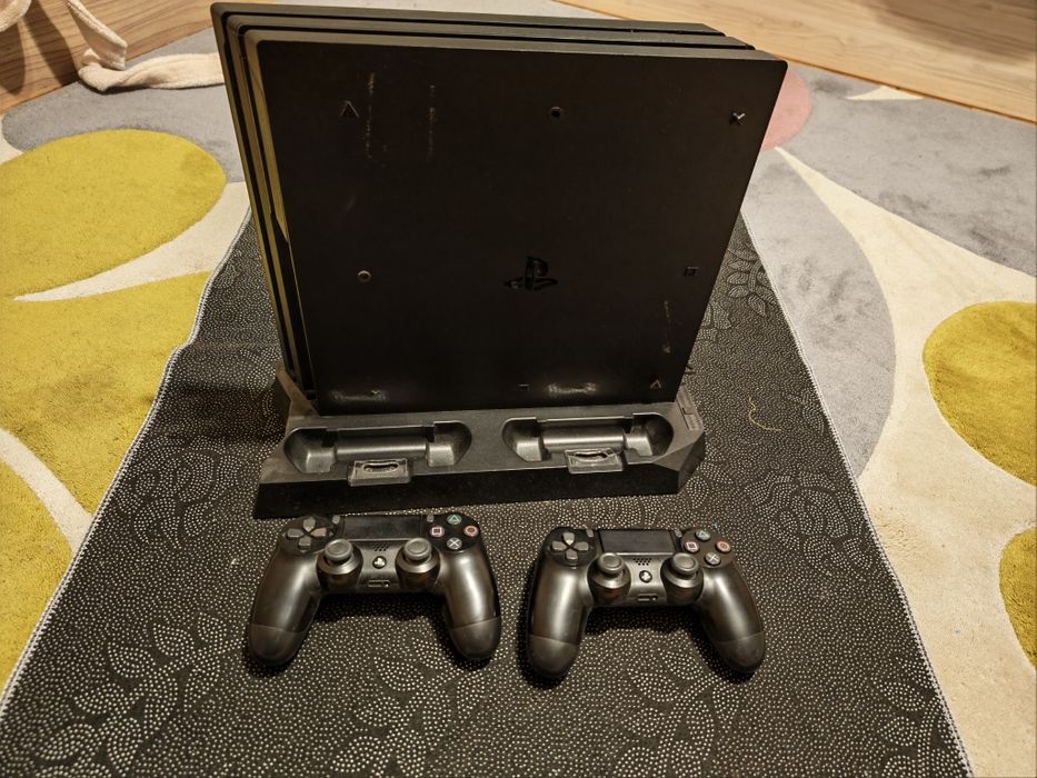 Play station 4 pro