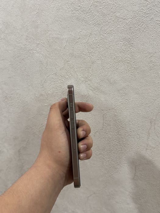 Продам айфон 15 про