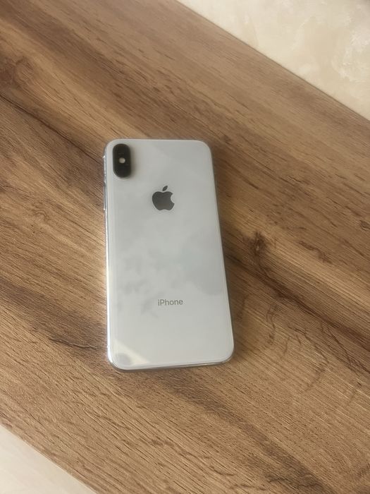 Телефон Iphone 10 белый 256Гб б/у