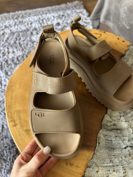 Дамски сандали UGG