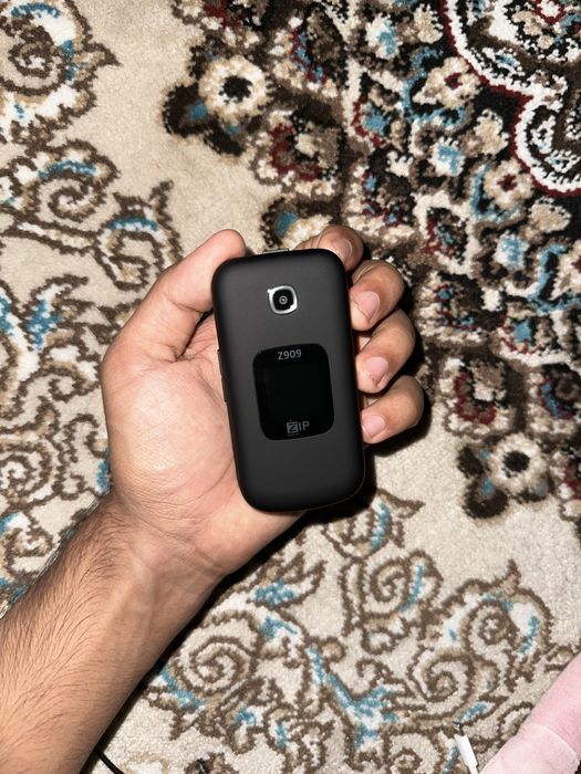 ZIP 909 knopka legushka