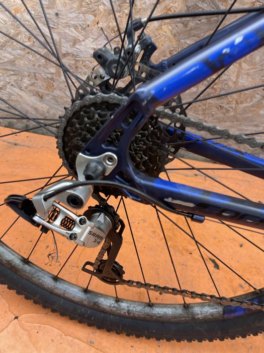 Bicicleta carrera helcat cadru aluninii frane pe disc  roti 29”