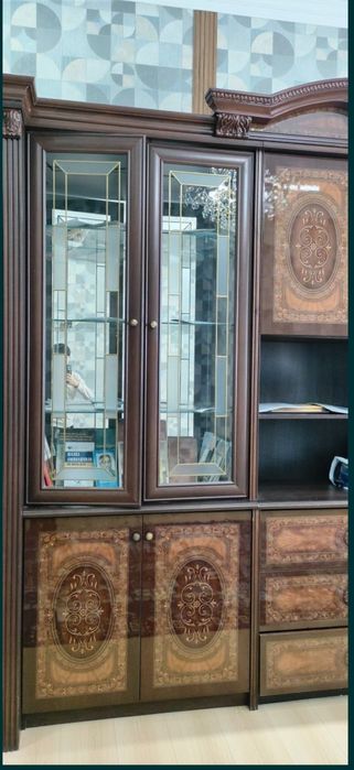 Қабырға шкаф сатылады