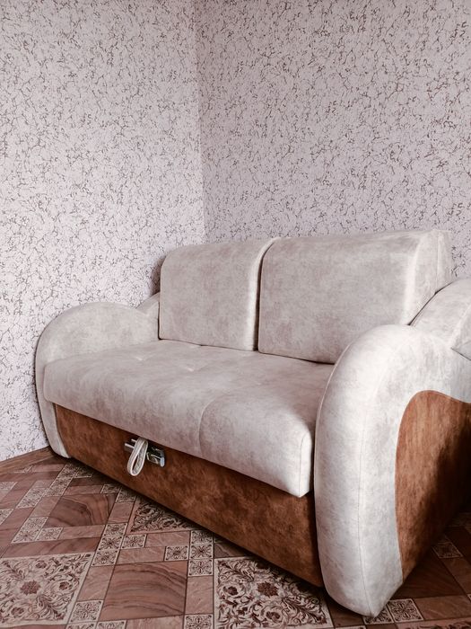 Диван подростковый.