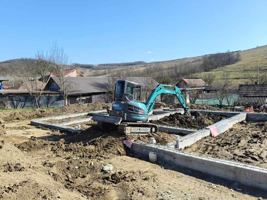 Prestări servicii / inchiriez excavator 5.5 to