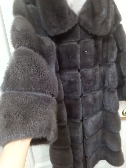 Продам шубу норковую
