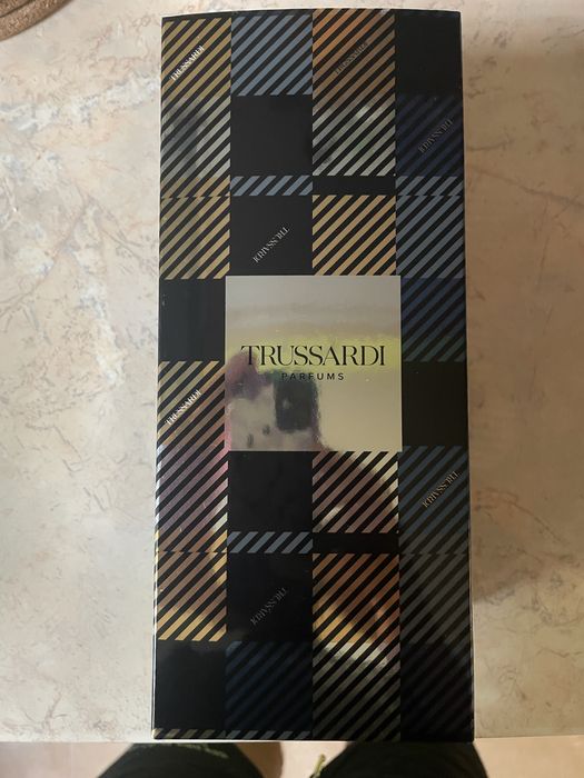 Termos Trussardi si Paco Rabanne