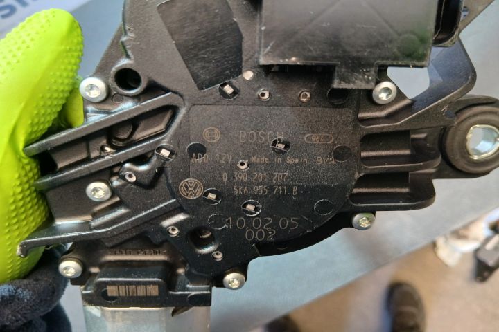 Motoras stergator luneta 5K6955711B  0390201207 5K6955711B  039020120
