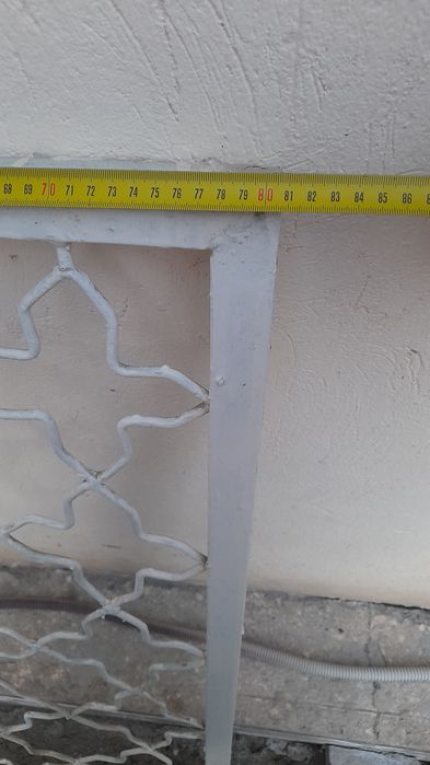 Срочно    продаются  решётка.