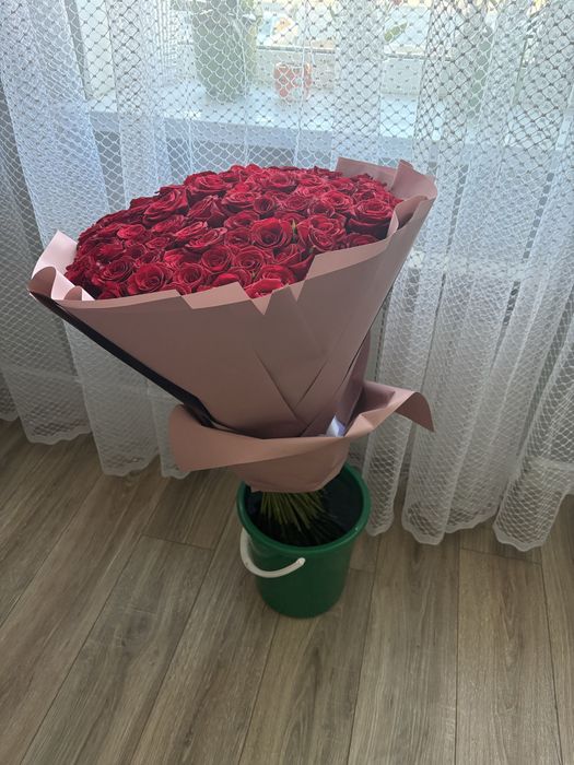 Розы метровые свежие