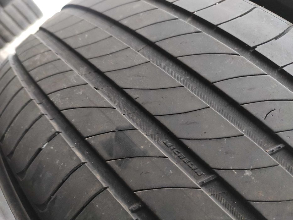 4бр Летни гуми 225 50 18 - Michelin