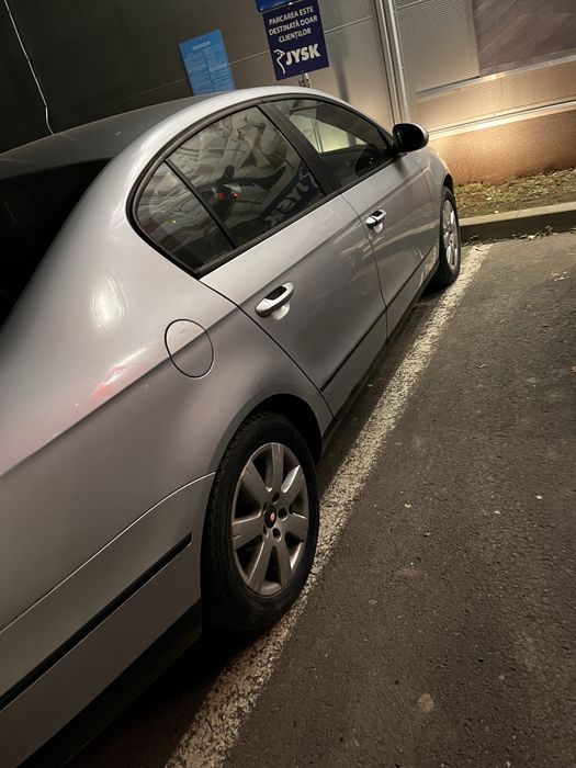 Vând  Volkswagen  pasat  b6