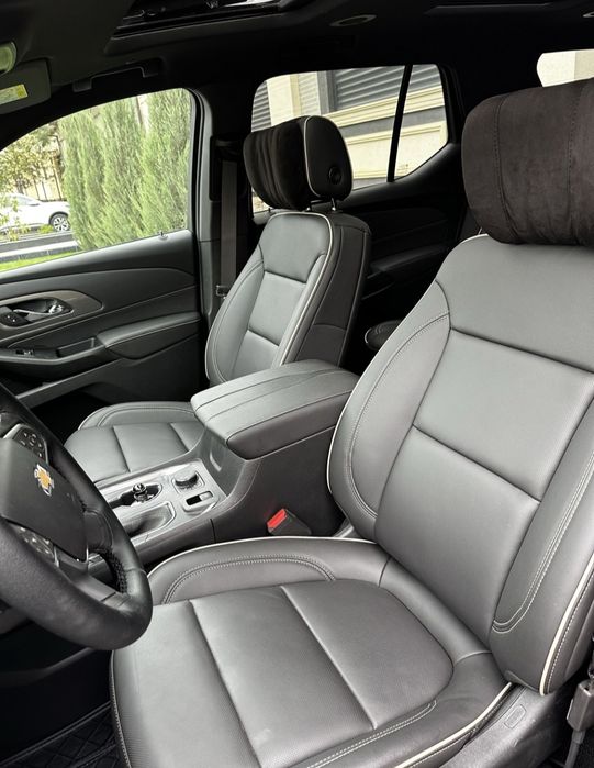 ** Traverse qora 2025