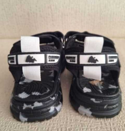 Детски сандали за момче