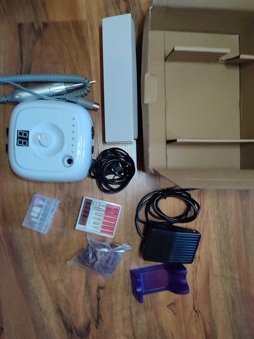 НОВА ПРОФЕСИОНАЛНА пила за маникюр Nailgirls T17, 35000 RPM