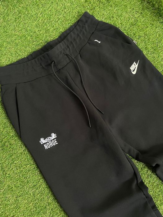Дамско долнище : Nike Sportswear Fleece Tech Pants M