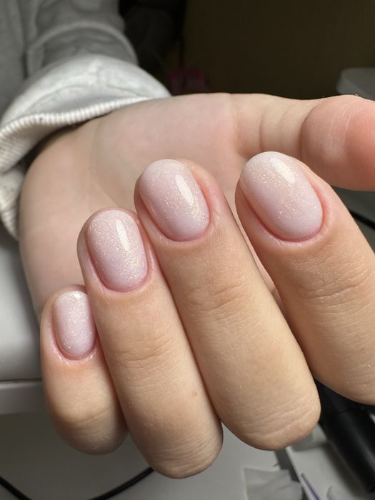 Маникюр с покрытием от 3000тг