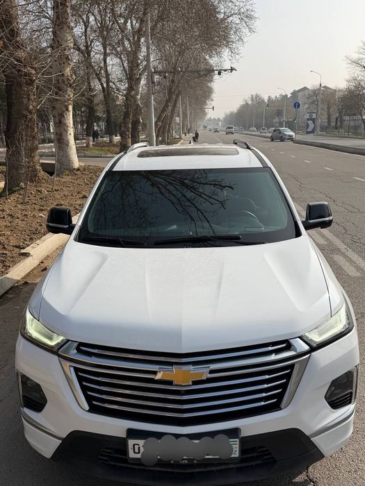 Продам автомобиль TREVERS