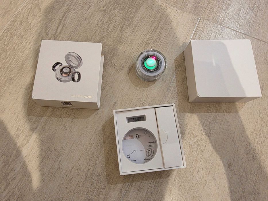 Smart Ring with Display