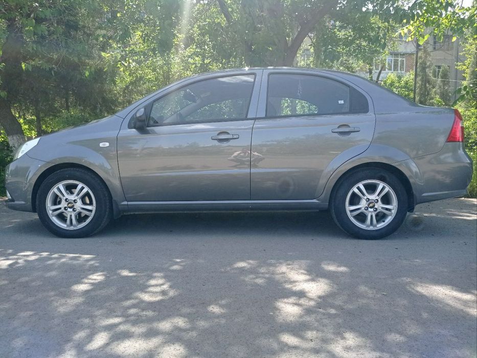 Nexia 3 bejviy salon ideal holatda sotiladi