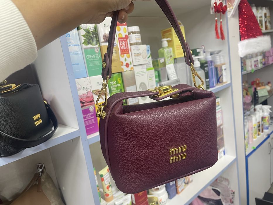 Мини сумочки Miu Miu